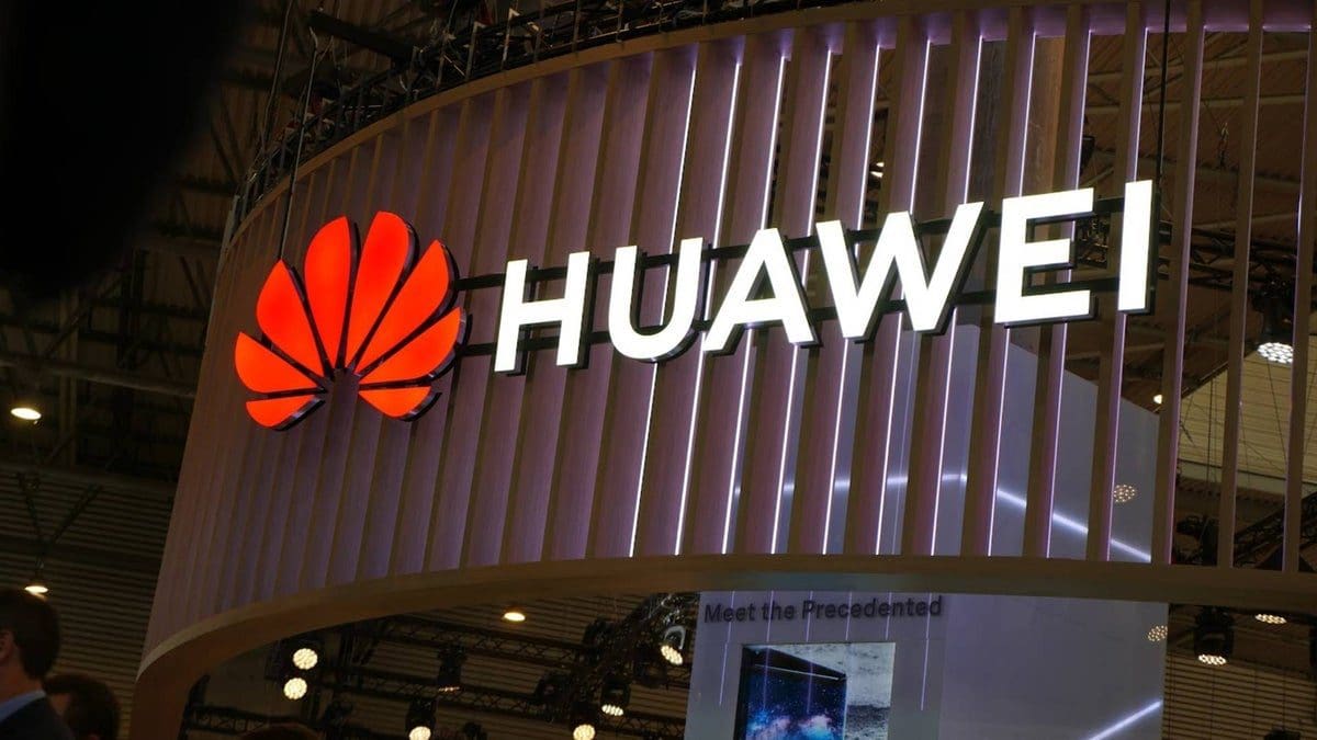 Featured image for Rumor: The Huawei P70 May Include a 1-Inch Sensor for Its Ultra-Wide Camera