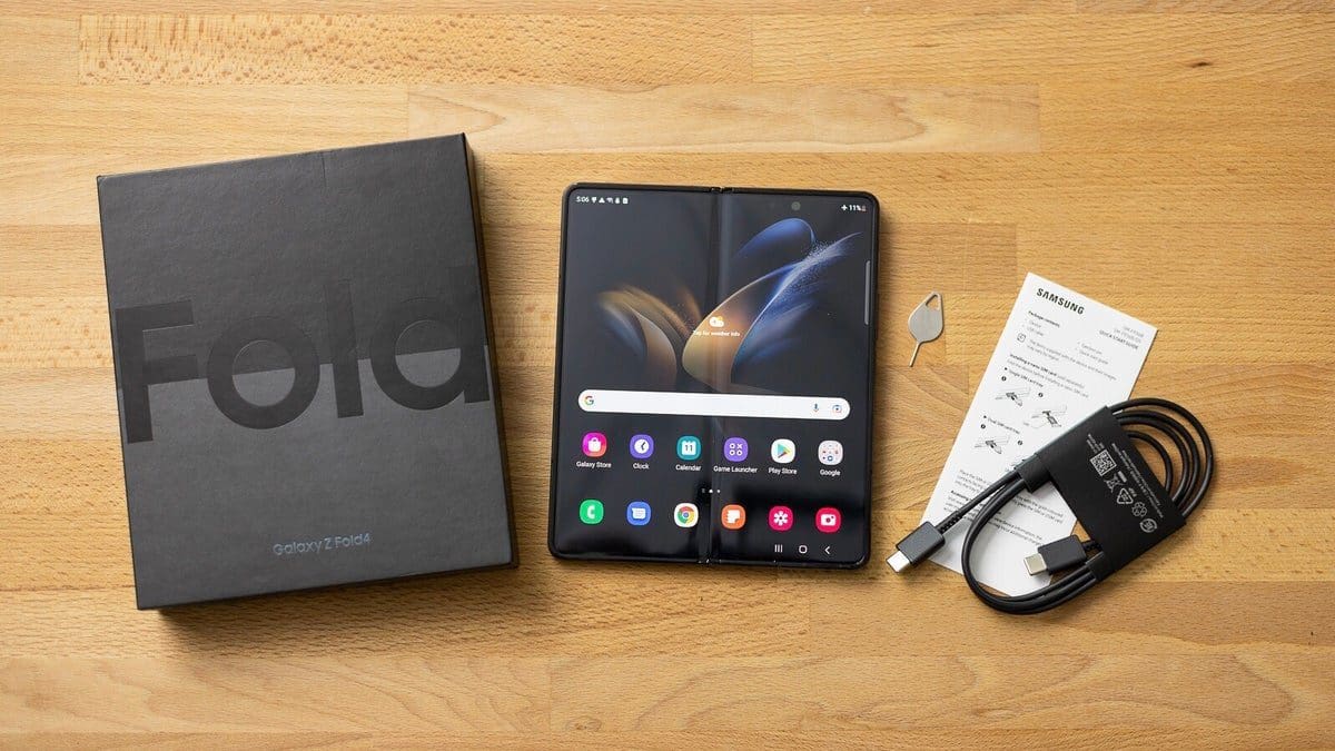Featured image for Samsung Galaxy Z Fold 4 Warranty Issue: Unresolved Manufacturer Defect Sparks Controversy in Telecommunications Market