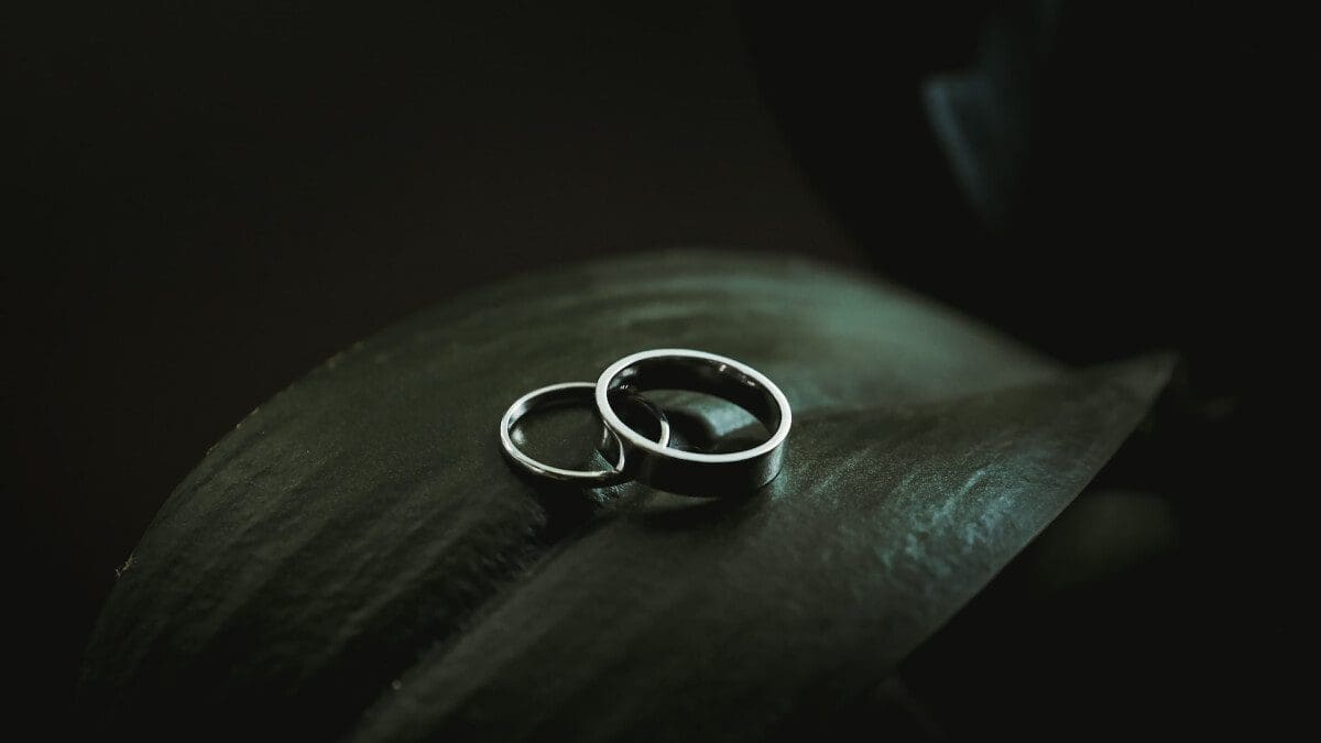 Featured image for Samsung to release Galaxy Ring health and fitness tracker in four different sizes