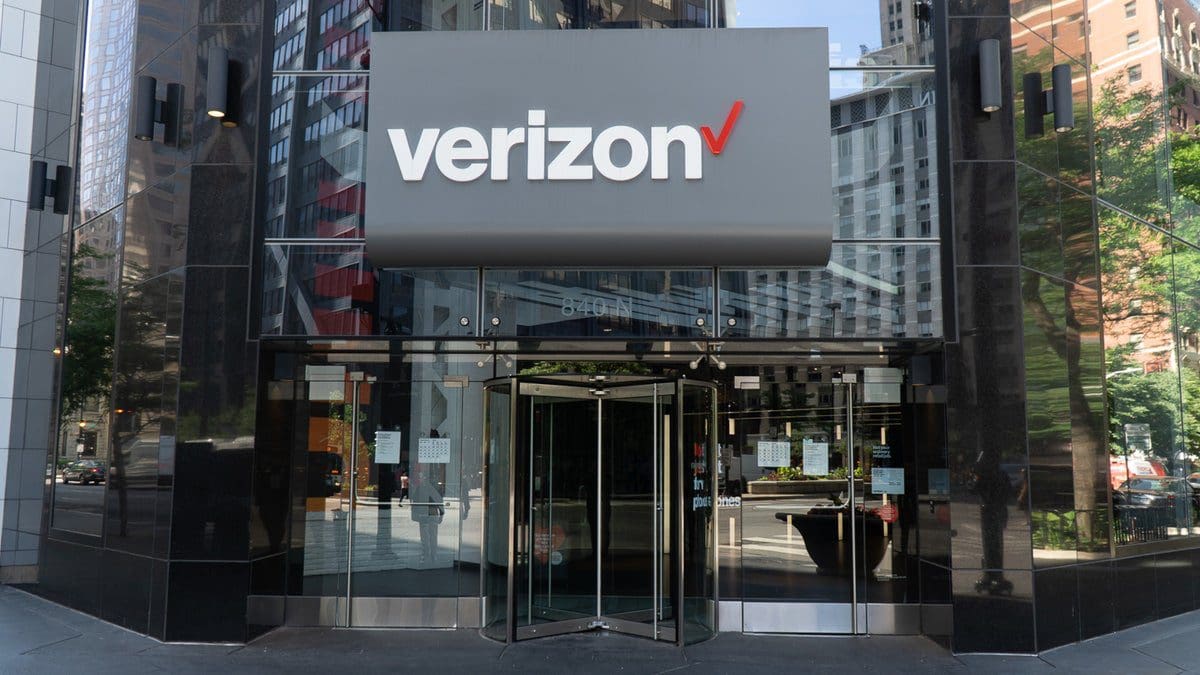 Featured image for San Antonio now offers Total by Verizon’s no-contract plans through local retailer