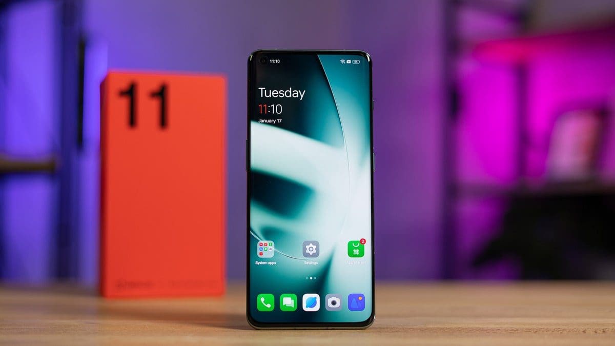 Featured image for Save big on the high-performing OnePlus 11 with 16GB RAM at the official store