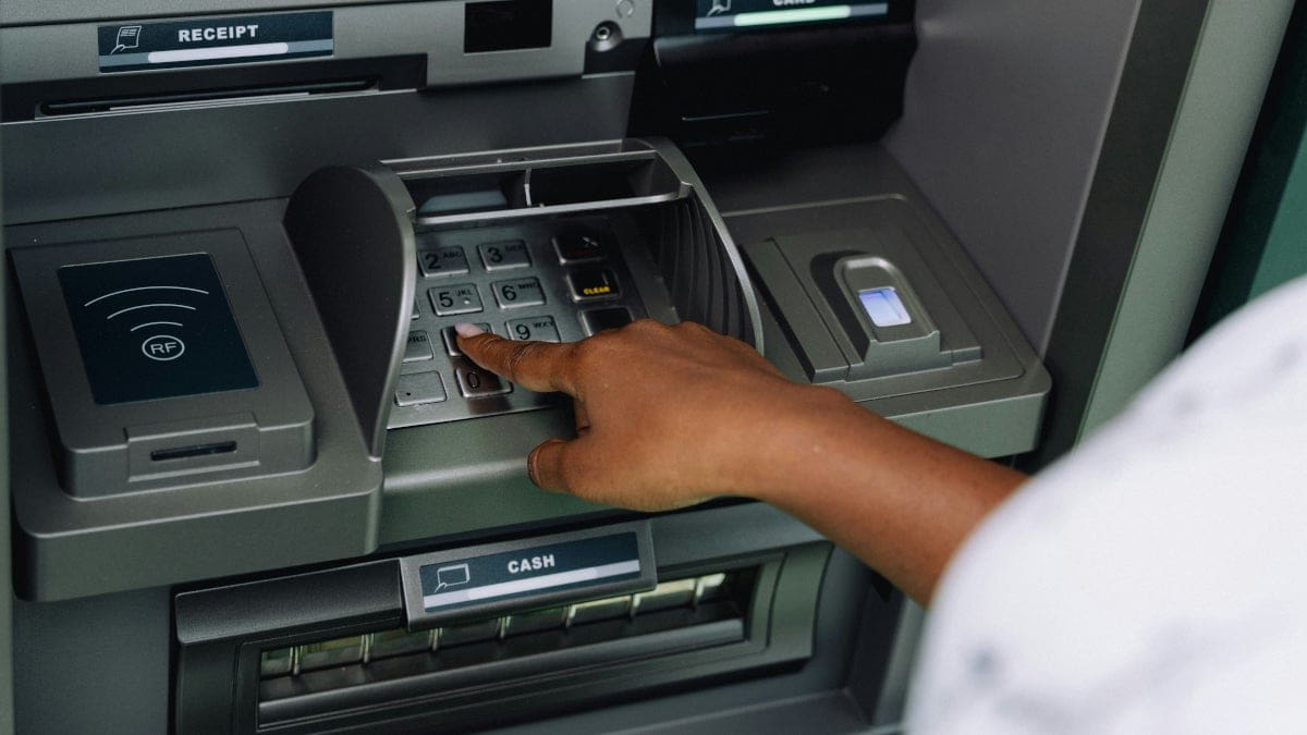 Featured image for Secure Your Finances: Apple’s Top Tips to Safeguard Your Accounts