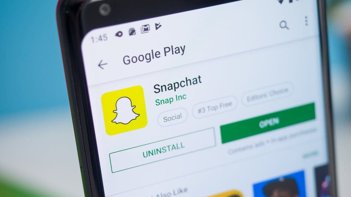 Featured image for Snap’s Q4 Report Sparks 30% Plunge in Value: What This Means for Telecommunications Industry