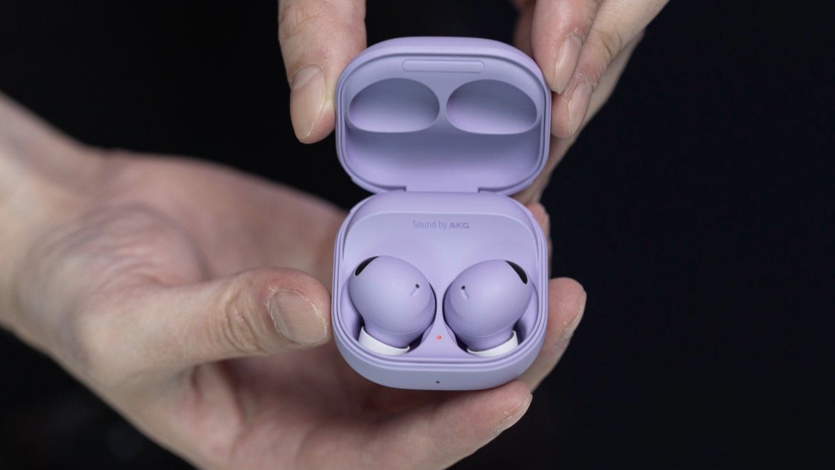 Featured image for Sneak Peek: Samsung’s Exciting Plans for Galaxy Buds 3 and Buds 3 Pro Revealed!