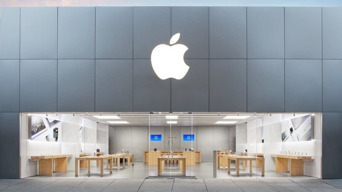 Featured image for Surge in iPhone Shipments Boosts Telecommunications Market in China