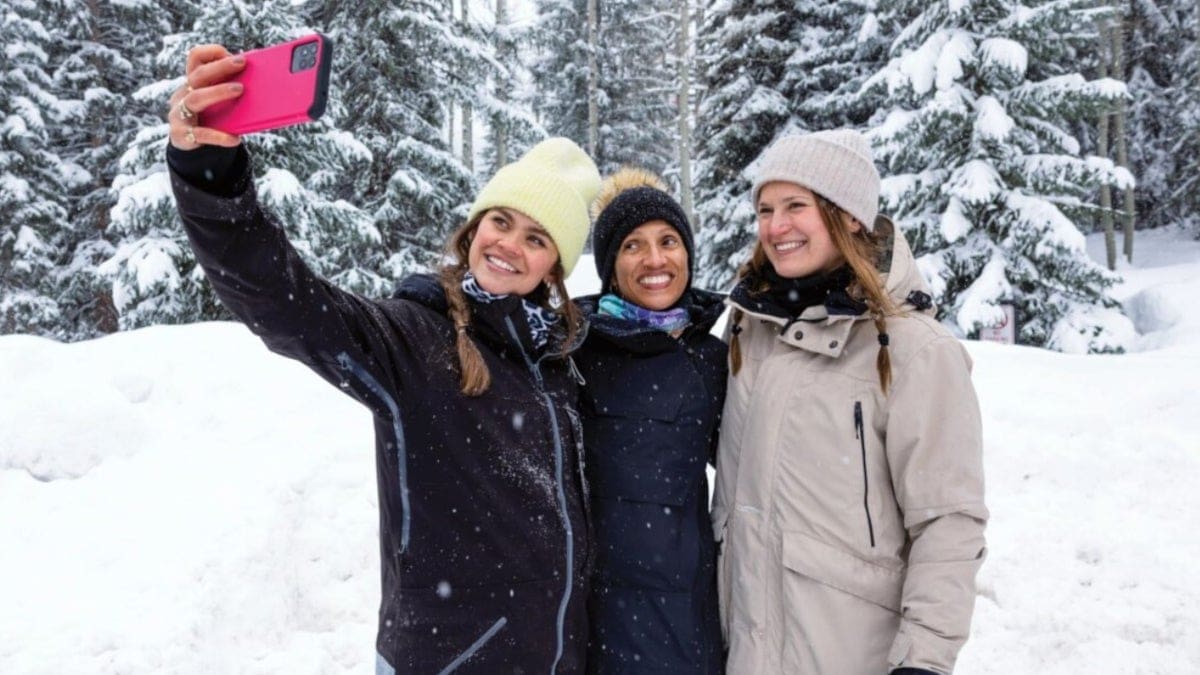 Featured image for T-Mobile offers smartphone users advice for navigating winter weather