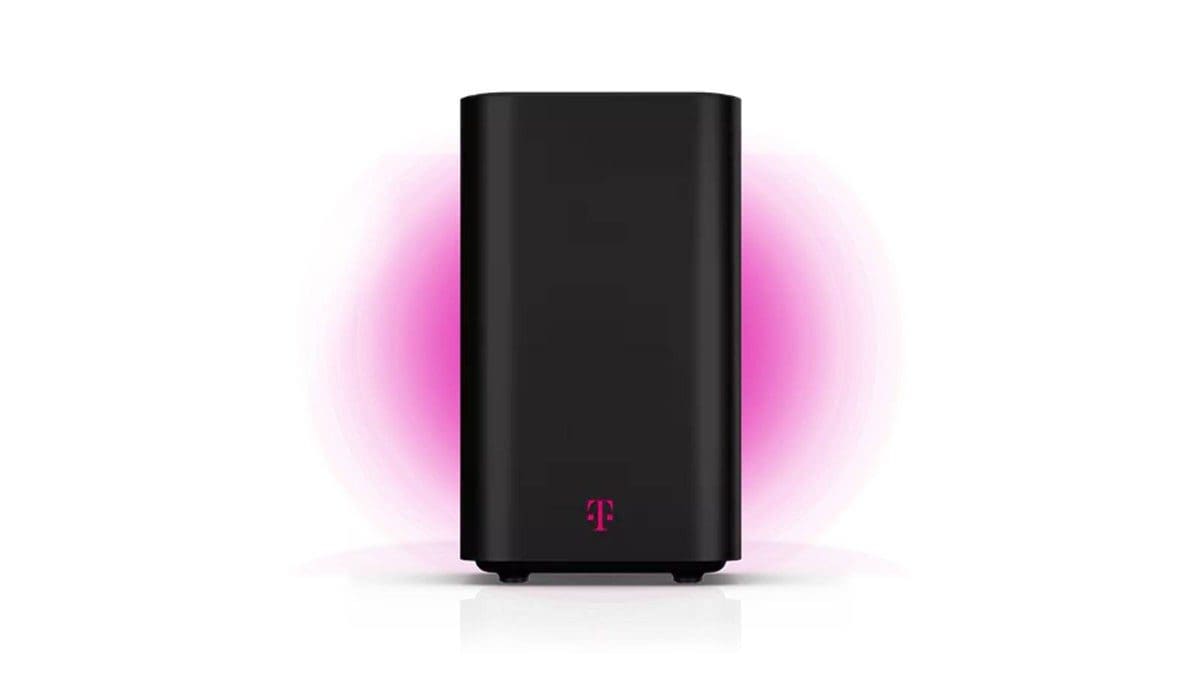 Featured image for T-Mobile’s Upcoming Offer: Postpaid Customers Receive Discount and Free Device