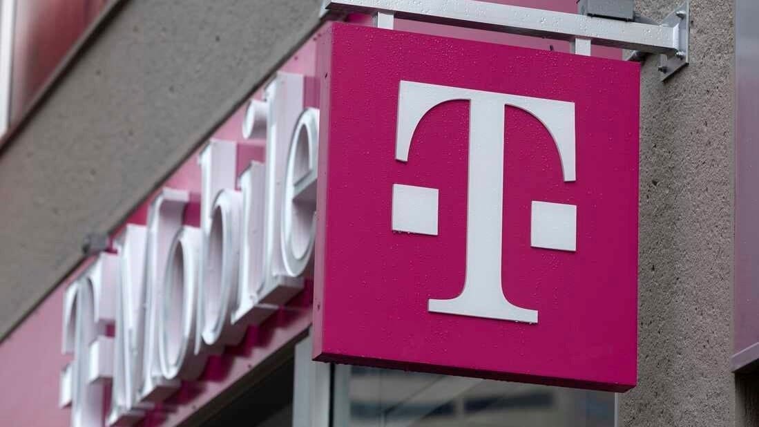 Featured image for Telecommunications Alert: T-Mobile Experiencing Service Issues as iMessage Platform Faces Afternoon Outage