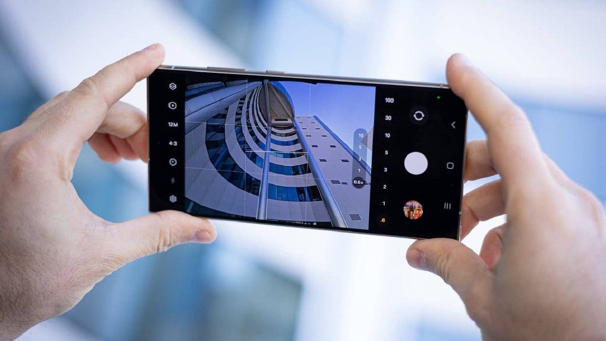 Featured image for The Galaxy S24 Ultra is facing camera issues, but that’s not the only problem