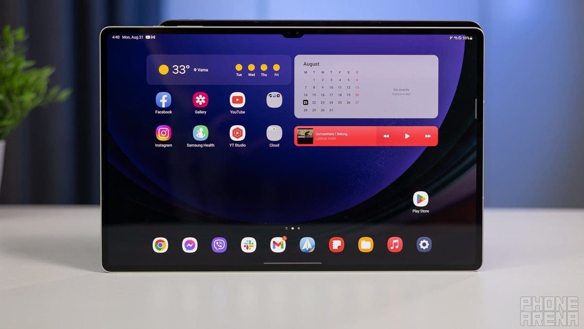 Featured image for The Galaxy Tab S9 family is already receiving the Android 14 update from Samsung ahead of schedule