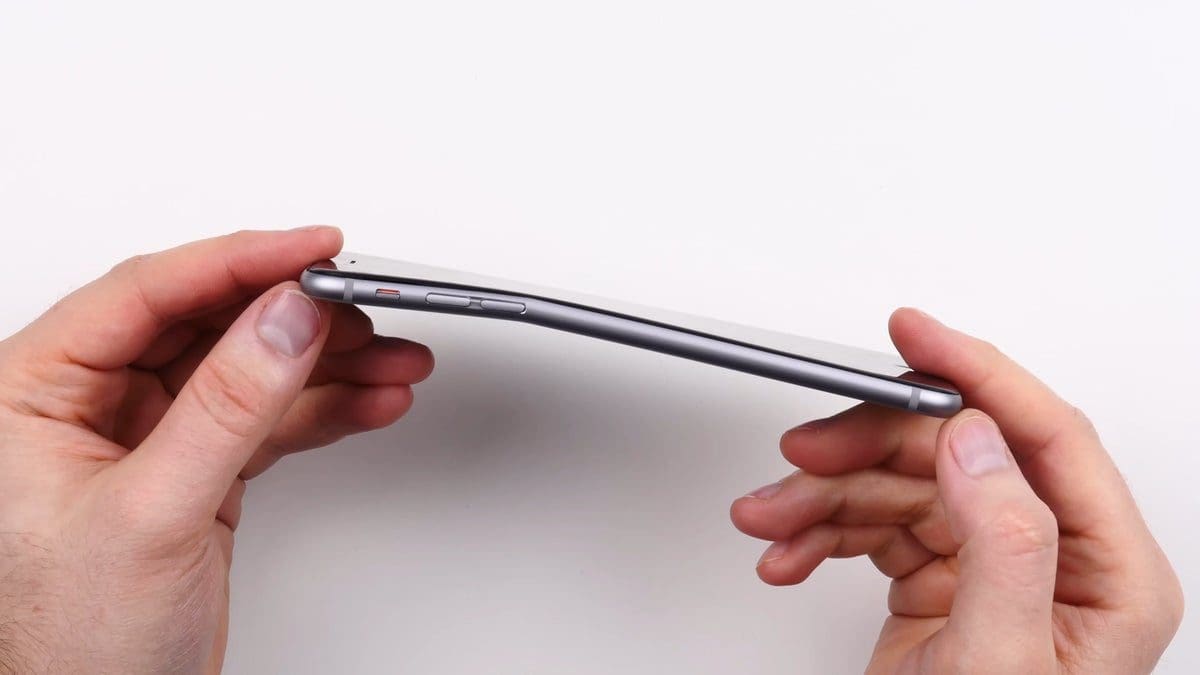 Featured image for Top Apple Design Fails: A Fun and Insightful Review with a Nod to Vision Pro