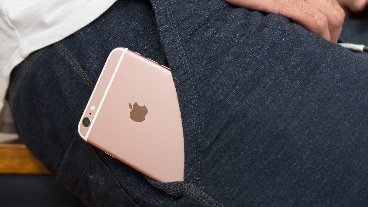 Featured image for Top iPhone Features Canadians Can’t Live Without!