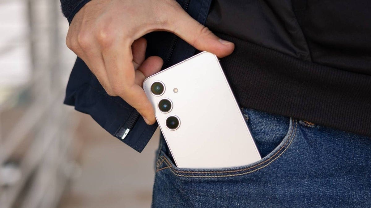 Featured image for Top Reasons Why the Galaxy S25 Might Not Outsell Its Predecessor, the Galaxy S24