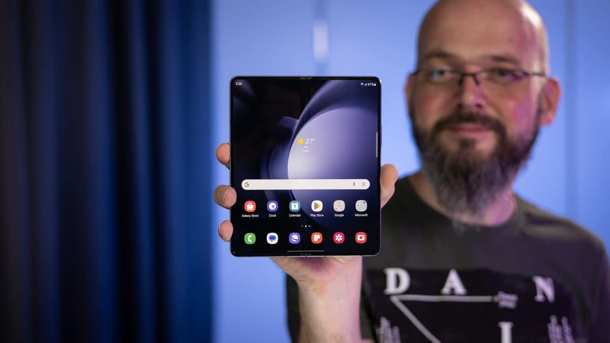Featured image for Top Telecom Deals: Galaxy Z Fold 5, Pixel 8, Surface Pro 9 & More Unbeatable Offers!