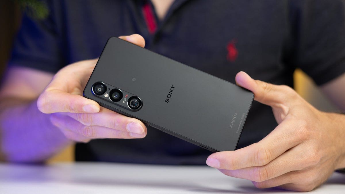 Featured image for Ultimate Sony Xperia 1 VI Battery and Charging Test: Impressive Performance Unveiled!