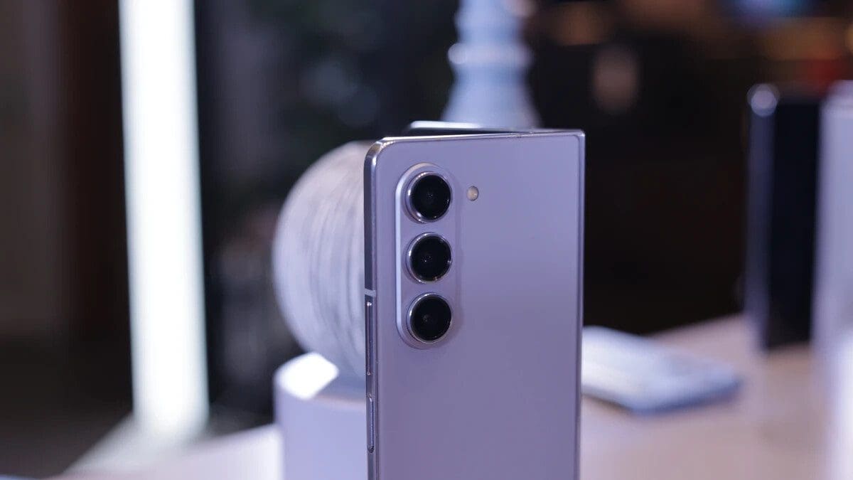 Featured image for Unboxing the Galaxy Z Fold 5: Exploring the Innovative Flex Hinge and Shock Dispersal Technology through Teardown