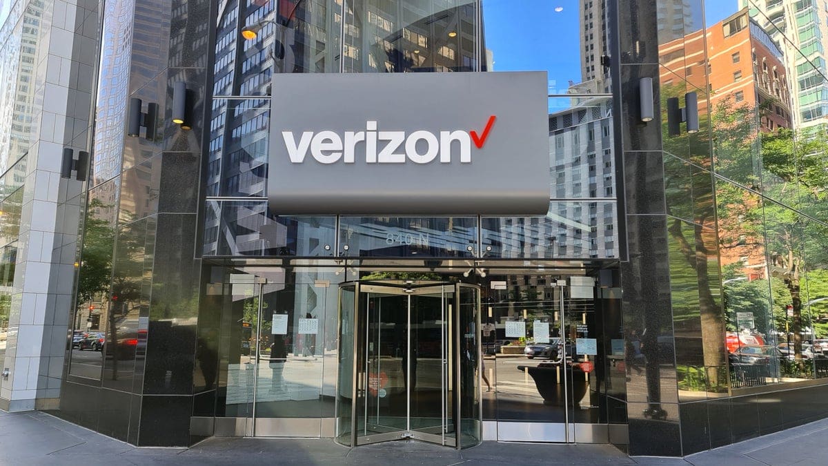 Featured image for Uncover Verizon’s Exclusive Smartphone Management Solution – A Game-Changer in Telecom!