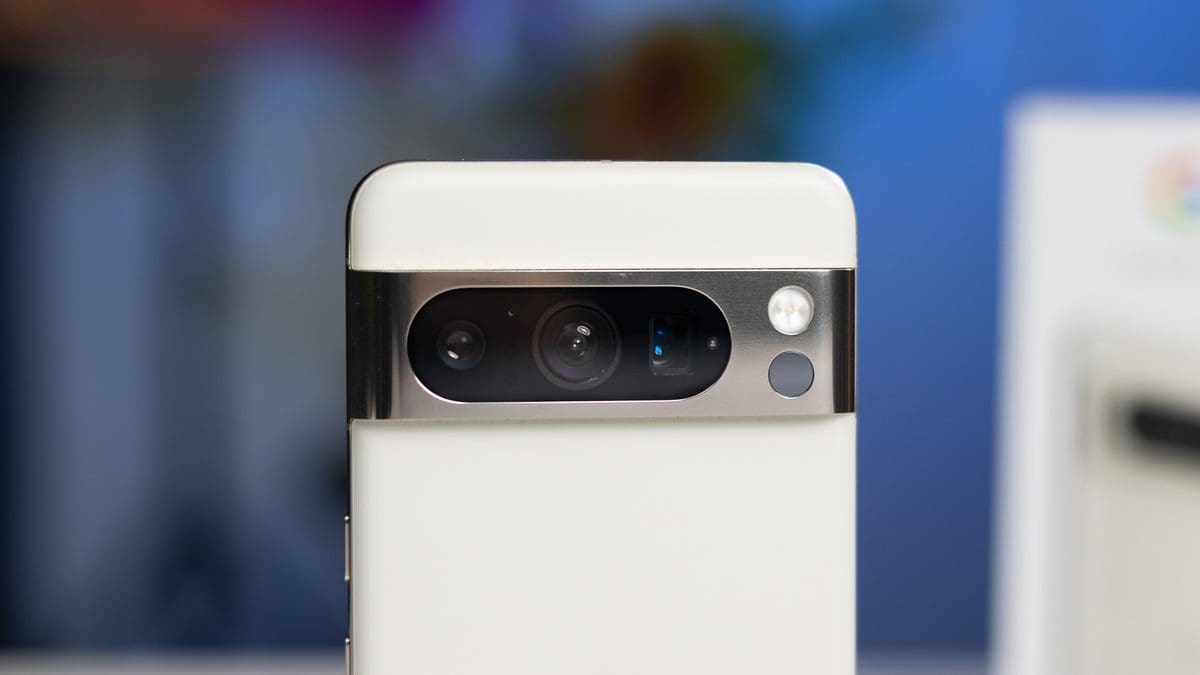 Featured image for Uncovering the Pitfalls of Poor Phone Cameras: A Look Beyond the Galaxy S24 and iPhone 15