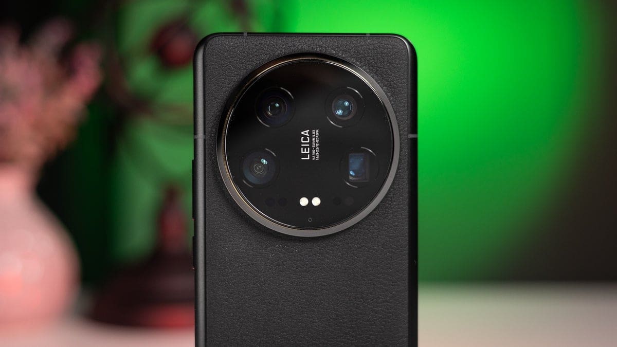 Featured image for Unlocking the Power of Xiaomi 14 Ultra’s 60x AI-assisted Zoom: A Must-Have Feature for Telecommunications Enthusiasts?