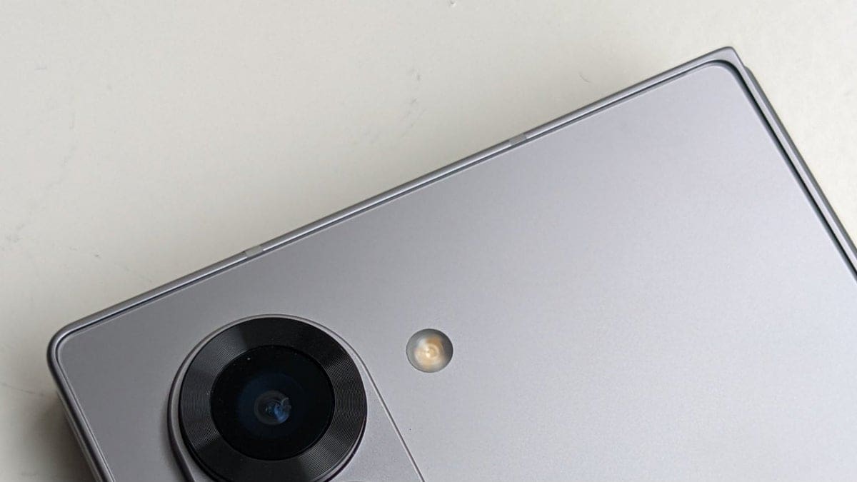 Featured image for Unveiling the Latest Galaxy Z Fold 6 Design: Sneak Peek at Partial Camera Shot