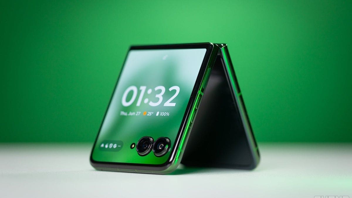 Featured image for Upgrade Your Phone Game: Protect Your Foldable with Armor-Plate Technology