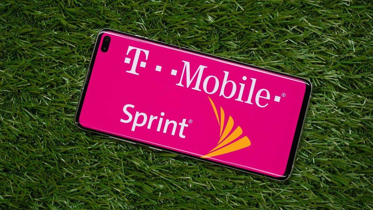 Featured image for Verizon and AT&T Users Sue for Billions: T-Mobile Powerless to Prevent Legal Battle