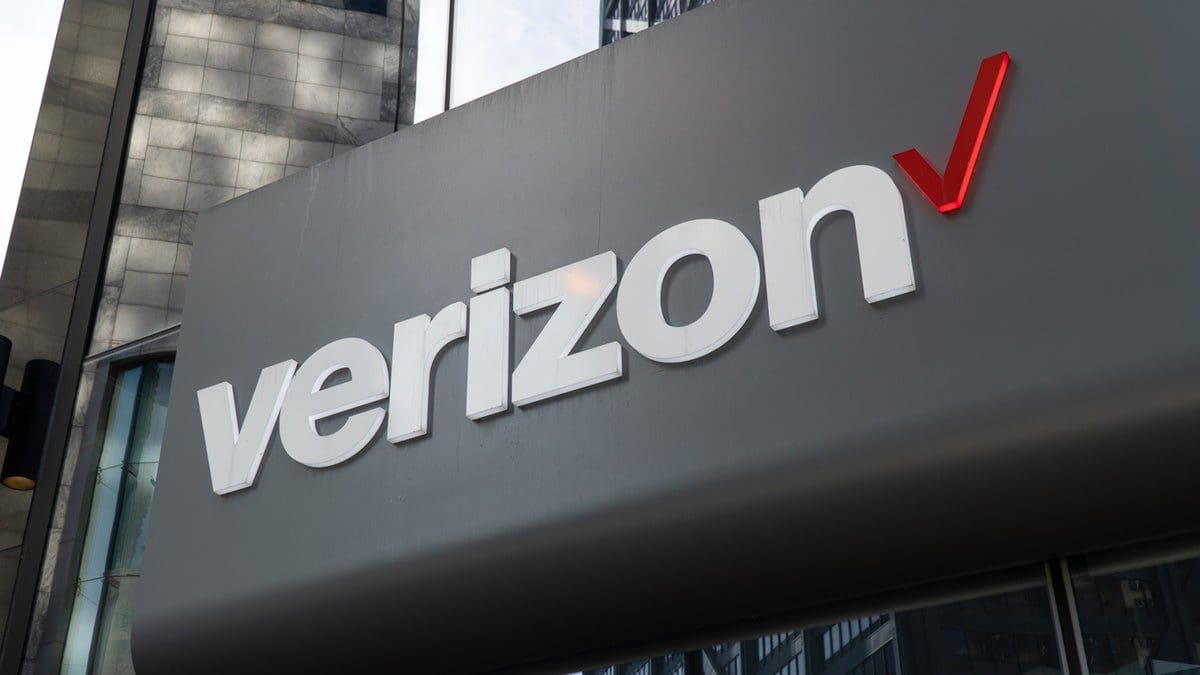 Featured image for Verizon may increase the Telco Recovery fee despite $100 million settlement agreement