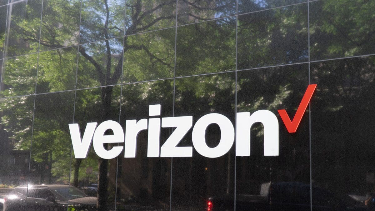 Featured image for Verizon’s 5G Ultra Wideband Service Now Available in Every NFL Stadium