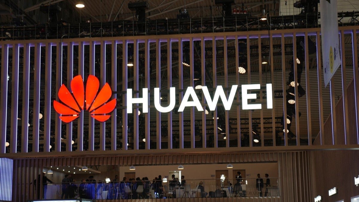 Featured image for Washington Strikes Again: Huawei Faces 8 More License Revocations in Ongoing Battle