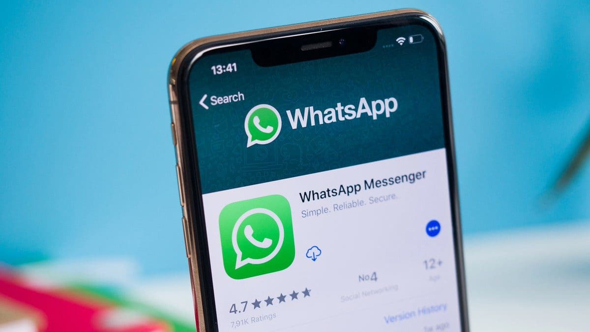 Featured image for WhatsApp’s Latest Update: Say Goodbye to Spam with Lock Screen Blocking Feature