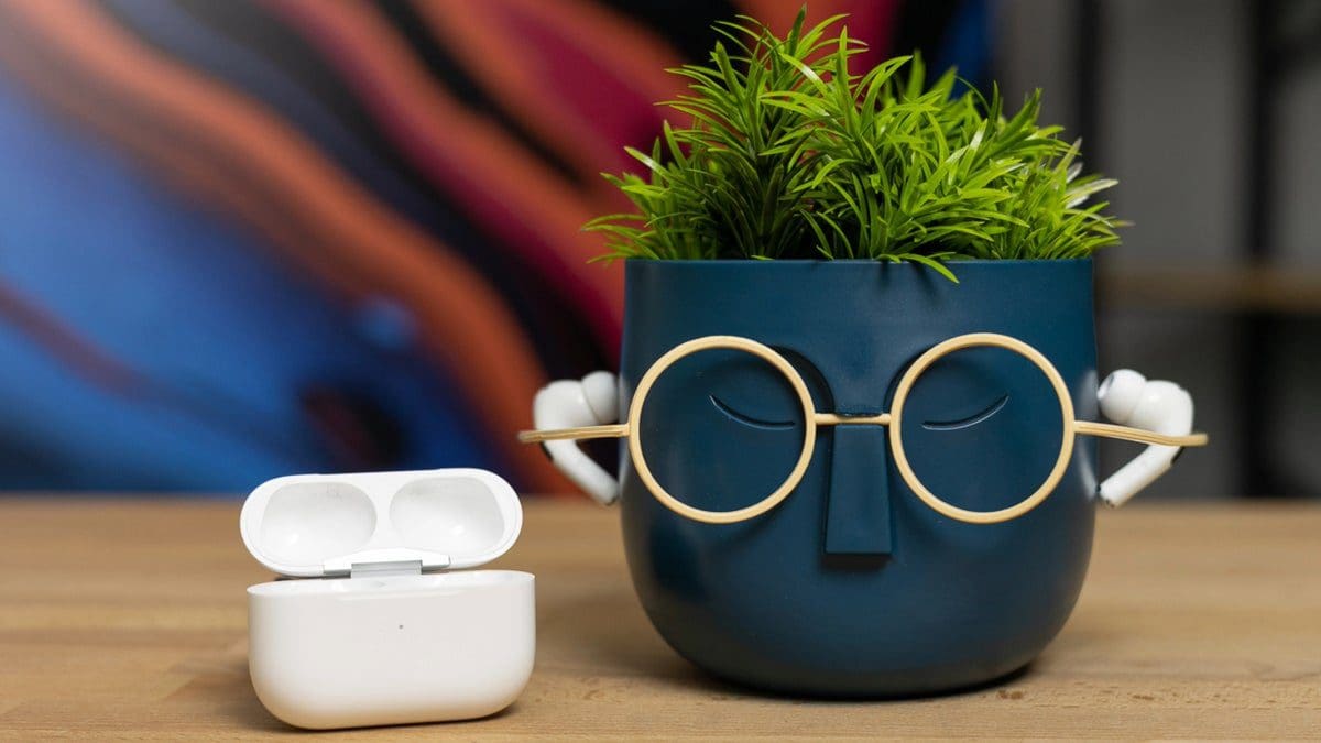Featured image for You can now purchase Apple’s USB-C AirPods Pro case alone for $99