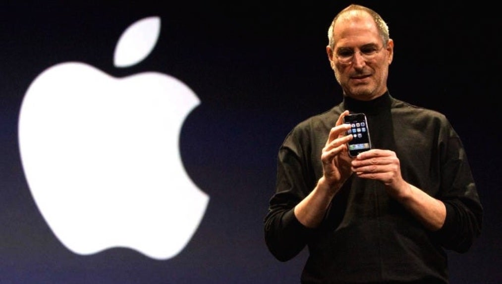 17 years ago today, Steve Jobs introduced the device that changed the world, the iPhone - On this date, 17 years ago, Steve Jobs and Apple changed the world