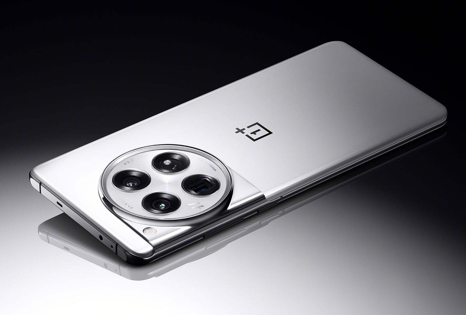 The OnePlus 12 in White