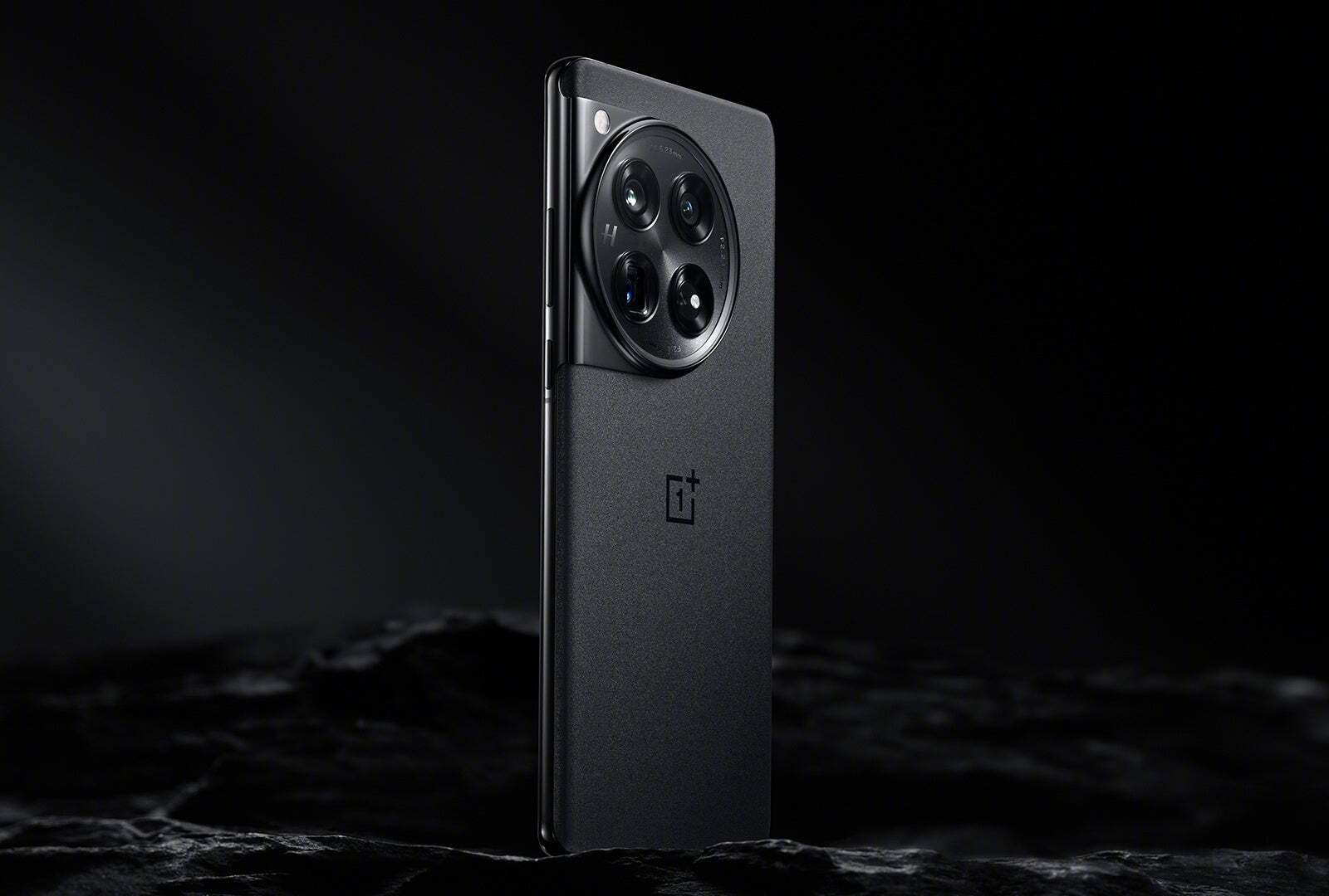 The OnePlus 12 in Black