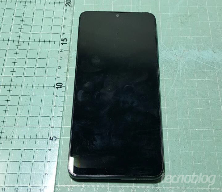 Samsung Galaxy A05 - Samsung Galaxy A05 leaked photos reveal glossy design
