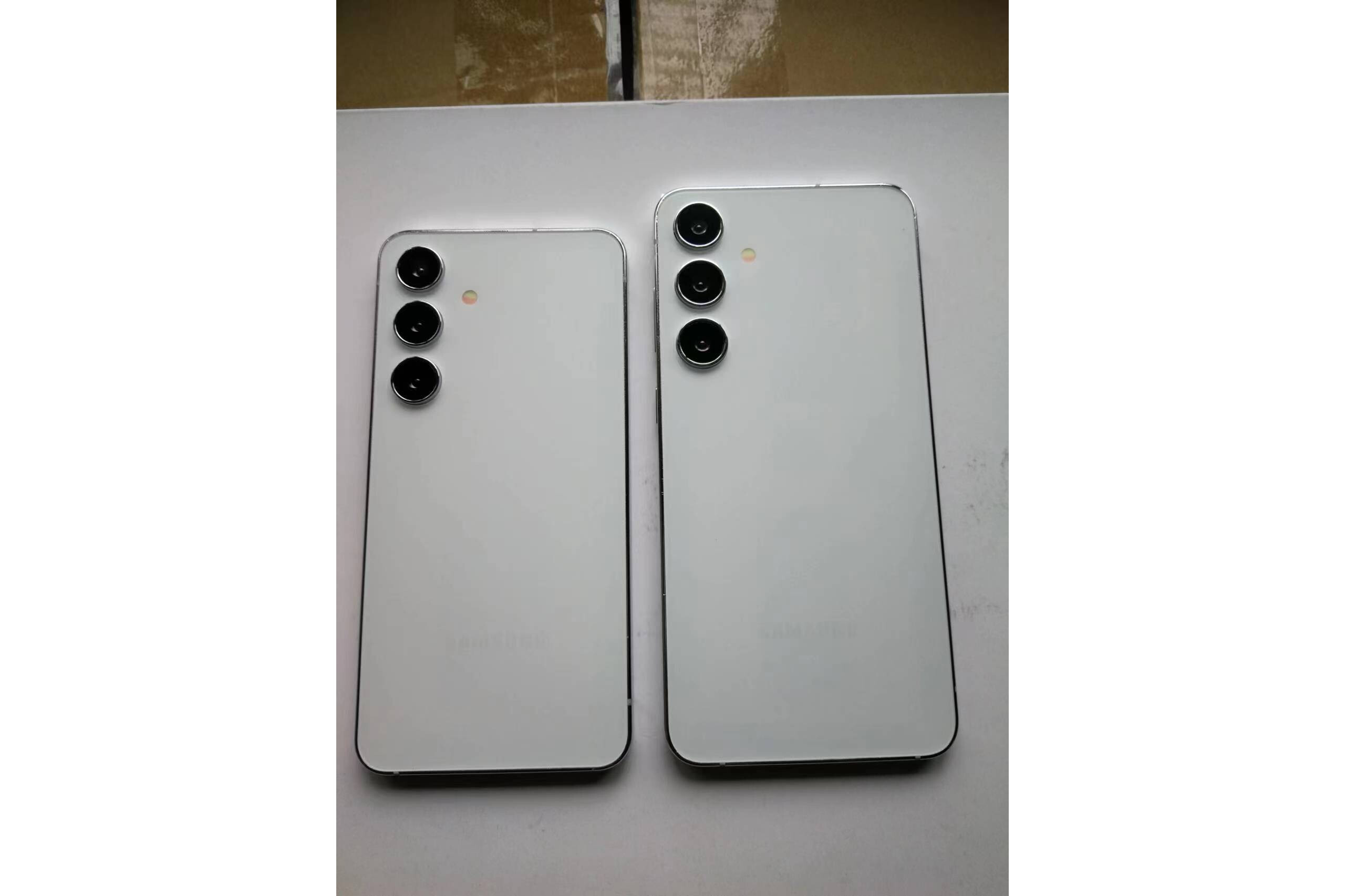 Galaxy S24 vs S24 Plus dummy models - Leak gives first comprehensive look at Galaxy S24 family by way of dummy models
